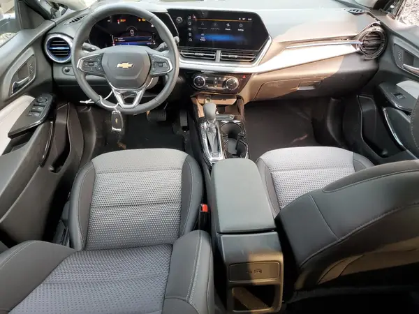 KL77LHE20RC104365 2024 CHEVROLET TRAX - Image 8