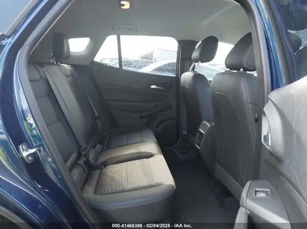 KL77LHE20RC111591 2024 CHEVROLET TRAX - Image 8