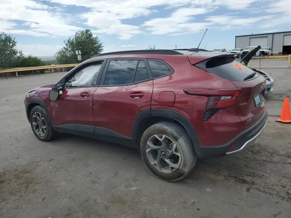 KL77LHE20RC195248 2024 CHEVROLET TRAX - Image 2