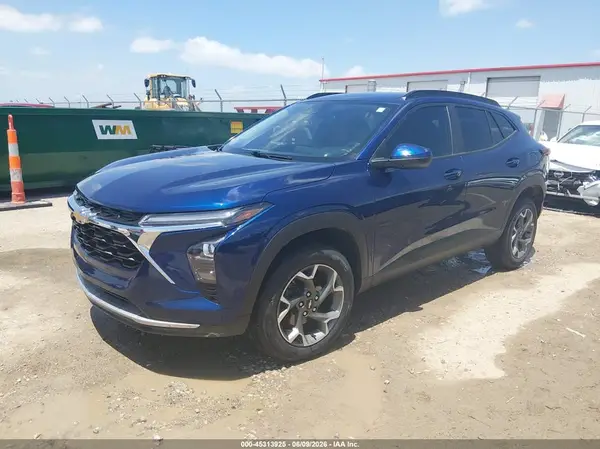 KL77LHE20RC217099 2024 CHEVROLET TRAX - Image 2