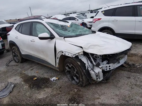 KL77LHE20RC219693 2024 CHEVROLET TRAX - Image 1