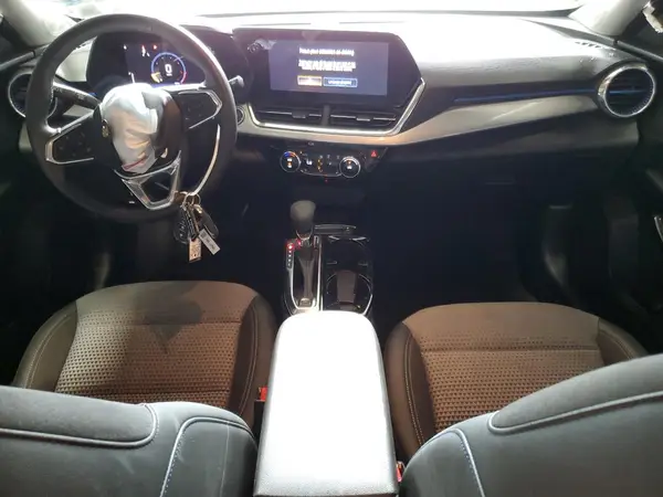 KL77LHE20RC239894 2024 CHEVROLET TRAX - Image 8