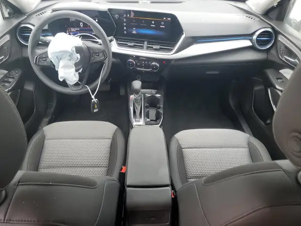 KL77LHE20RC246781 2024 CHEVROLET TRAX - Image 8