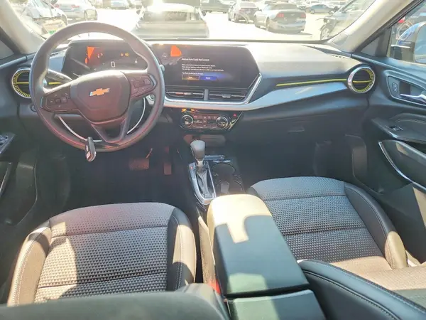 KL77LHE21RC001374 2024 CHEVROLET TRAX - Image 8