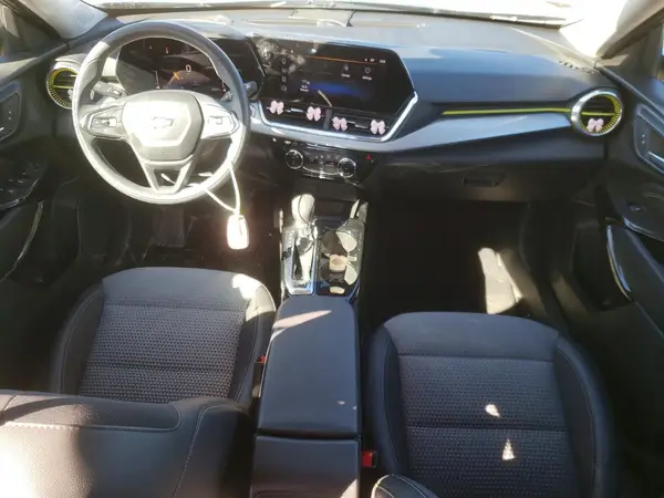 KL77LHE21RC009765 2024 CHEVROLET TRAX - Image 8