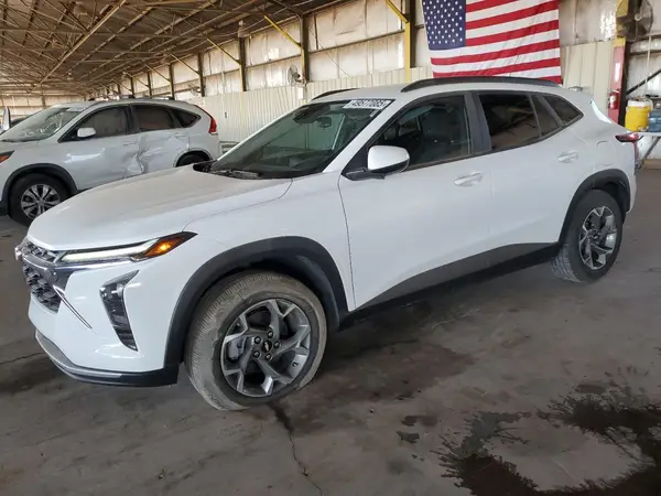 KL77LHE21RC037596 2024 CHEVROLET TRAX - Image 1