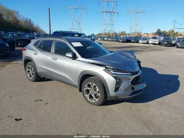 KL77LHE21RC167801 2024 CHEVROLET TRAX - Image 1