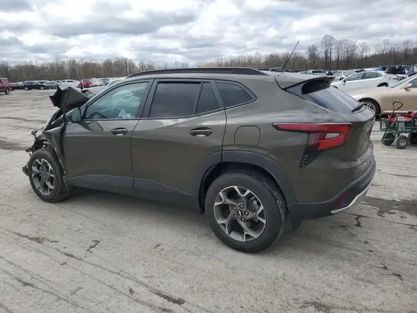 KL77LHE21RC182251 2024 CHEVROLET TRAX - Image 2