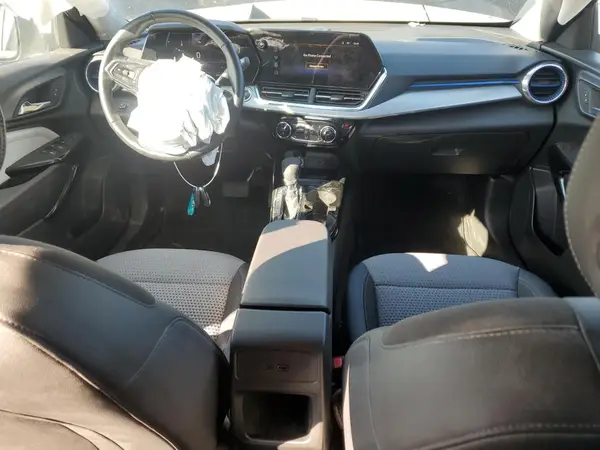 KL77LHE21RC203373 2024 CHEVROLET TRAX - Image 8
