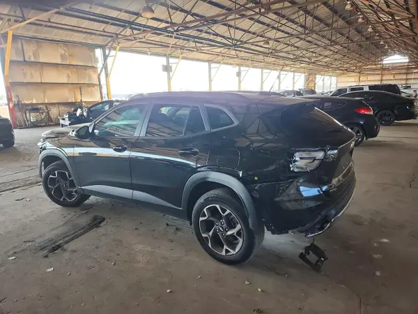 KL77LHE22RC011055 2024 CHEVROLET TRAX - Image 2
