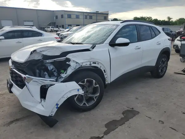 KL77LHE22RC030382 2024 CHEVROLET TRAX - Image 1