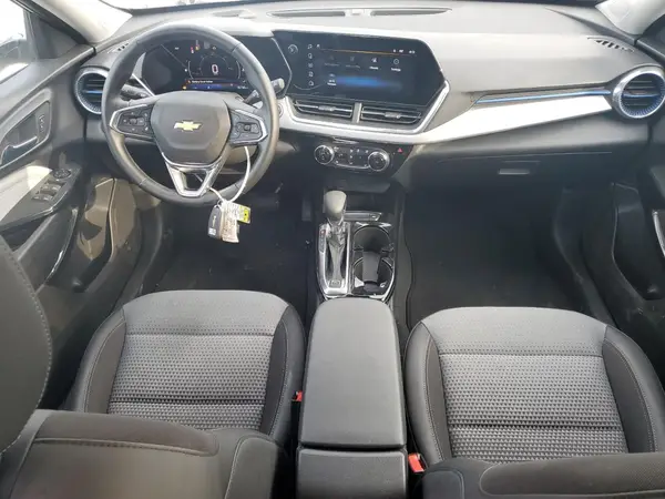 KL77LHE22RC030382 2024 CHEVROLET TRAX - Image 8