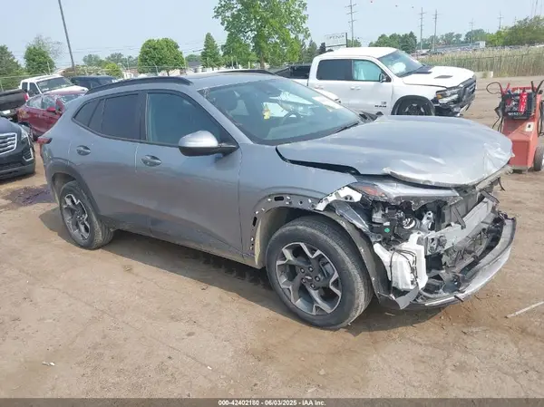 KL77LHE22RC036294 2024 CHEVROLET TRAX - Image 1