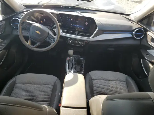 KL77LHE22RC044914 2024 CHEVROLET TRAX - Image 8