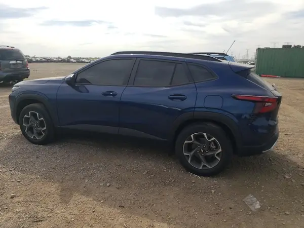 KL77LHE22RC058876 2024 CHEVROLET TRAX - Image 2