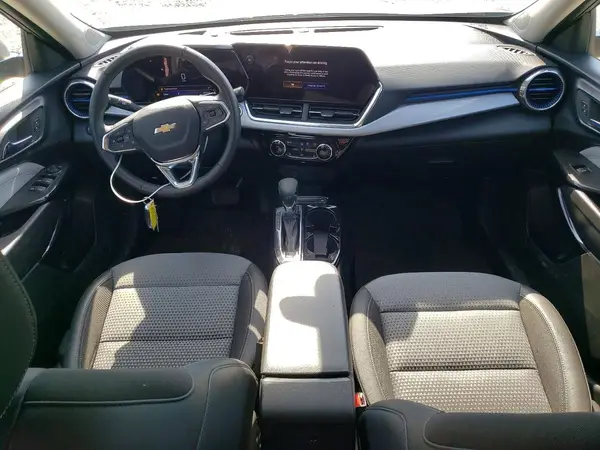 KL77LHE22RC064113 2024 CHEVROLET TRAX - Image 8