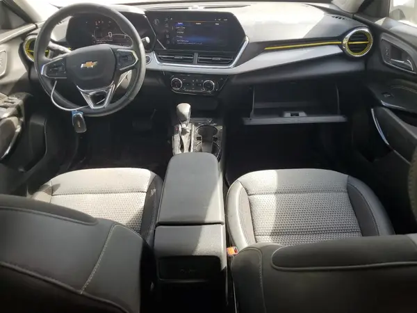 KL77LHE22RC075967 2024 CHEVROLET TRAX - Image 8