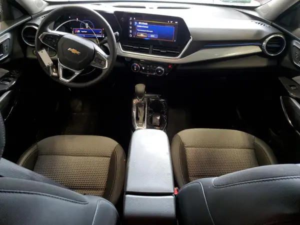 KL77LHE22RC111401 2024 CHEVROLET TRAX - Image 8