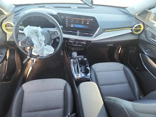 KL77LHE22RC119904 2024 CHEVROLET TRAX - Image 8