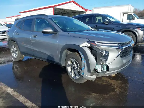 KL77LHE22RC120292 2024 CHEVROLET TRAX - Image 1