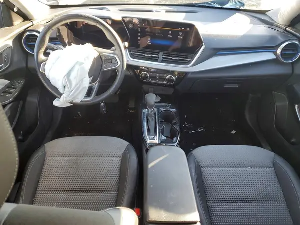 KL77LHE22RC137044 2024 CHEVROLET TRAX - Image 8