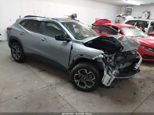 KL77LHE22RC190522 2024 CHEVROLET TRAX - Image 1