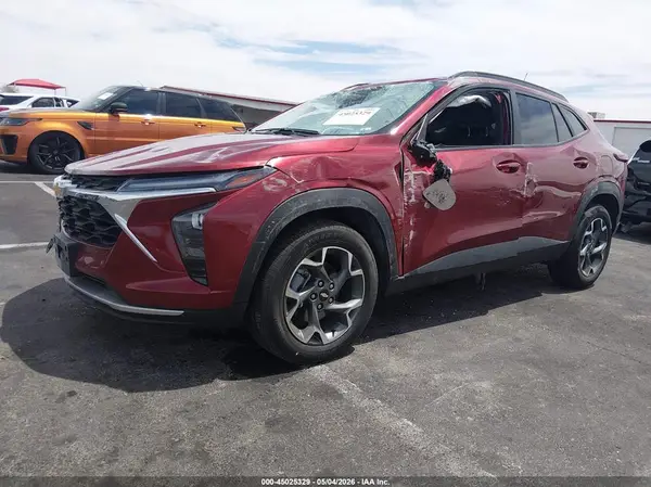 KL77LHE22RC228475 2024 CHEVROLET TRAX - Image 2