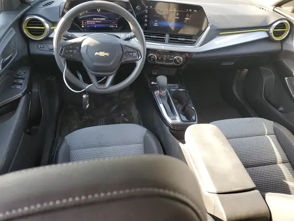 KL77LHE22RC233143 2024 CHEVROLET TRAX - Image 8