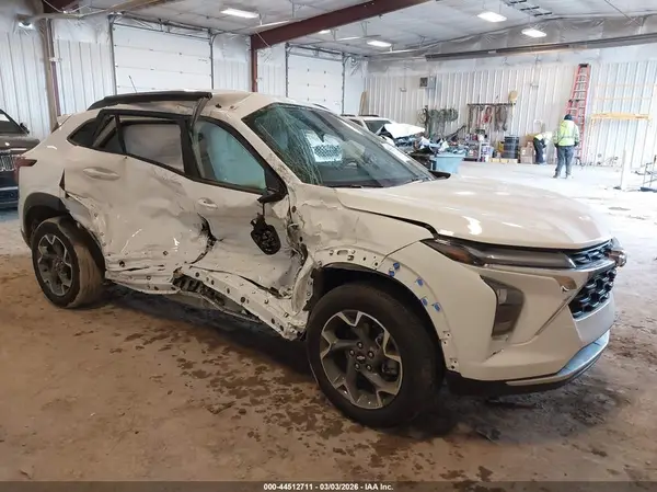 KL77LHE22RC233157 2024 CHEVROLET TRAX - Image 1