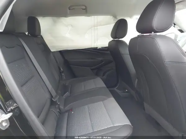 KL77LHE22RC245132 2024 CHEVROLET TRAX - Image 8