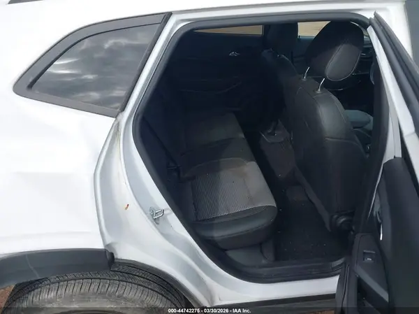 KL77LHE23RC054187 2024 CHEVROLET TRAX - Image 8