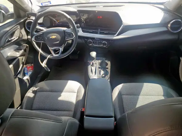 KL77LHE23RC072883 2024 CHEVROLET TRAX - Image 8