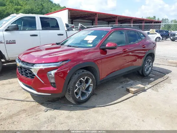 KL77LHE23RC112699 2024 CHEVROLET TRAX - Image 2