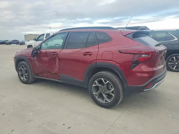 KL77LHE23RC139496 2024 CHEVROLET TRAX - Image 2