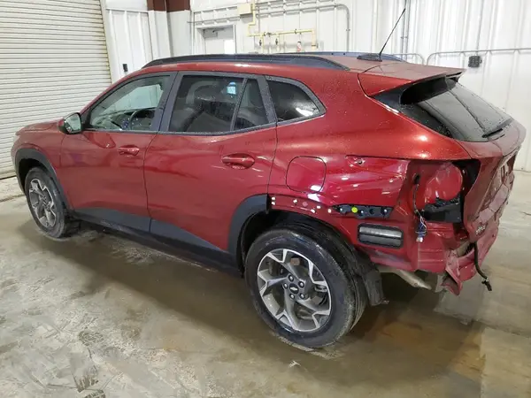 KL77LHE23RC152281 2024 CHEVROLET TRAX - Image 2