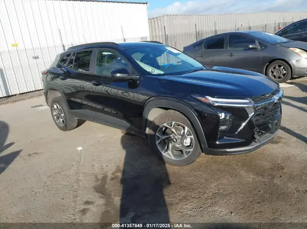 KL77LHE23RC174054 2024 CHEVROLET TRAX - Image 1