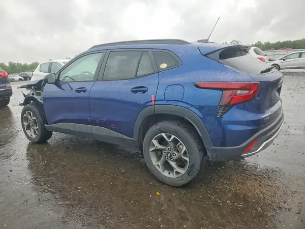 KL77LHE23RC215508 2024 CHEVROLET TRAX - Image 2