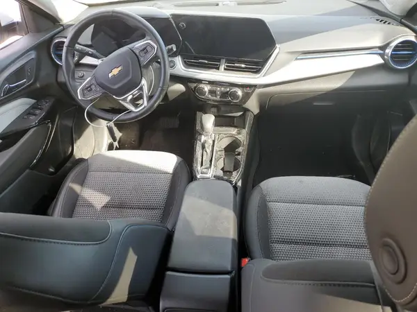 KL77LHE23RC244071 2024 CHEVROLET TRAX - Image 8