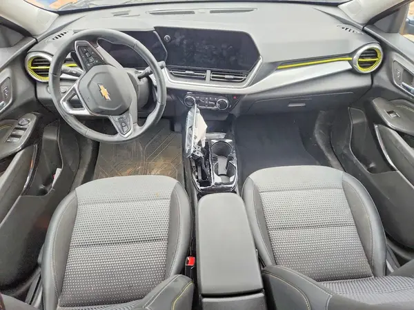 KL77LHE24RC004303 2024 CHEVROLET TRAX - Image 8