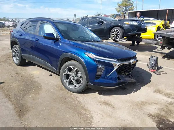 KL77LHE24RC007055 2024 CHEVROLET TRAX - Image 1