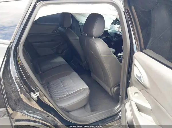 KL77LHE24RC020405 2024 CHEVROLET TRAX - Image 8