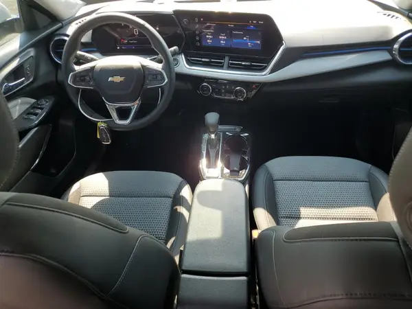 KL77LHE24RC028133 2024 CHEVROLET TRAX - Image 8