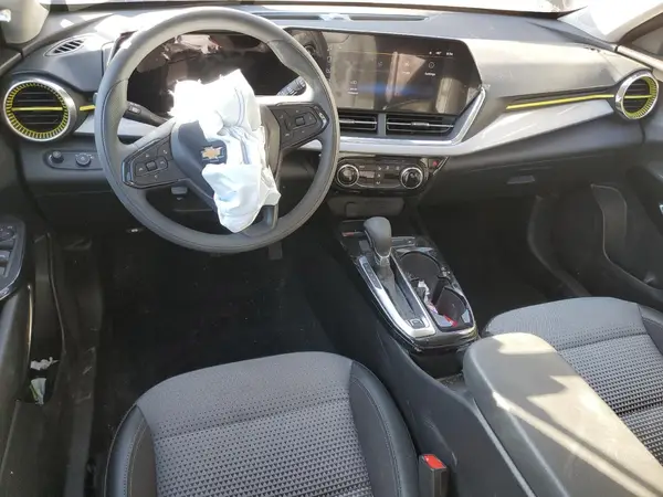 KL77LHE24RC028813 2024 CHEVROLET TRAX - Image 8
