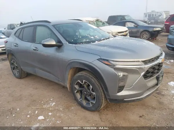 KL77LHE24RC044896 2024 CHEVROLET TRAX - Image 1