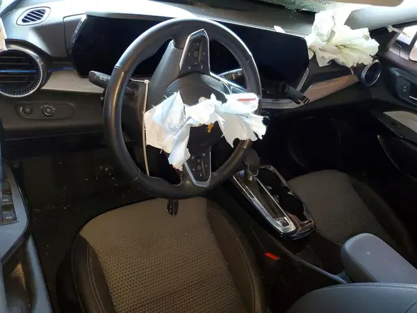 KL77LHE24RC051752 2024 CHEVROLET TRAX - Image 8