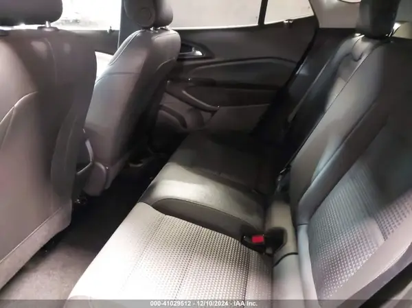 KL77LHE24RC052853 2024 CHEVROLET TRAX - Image 8