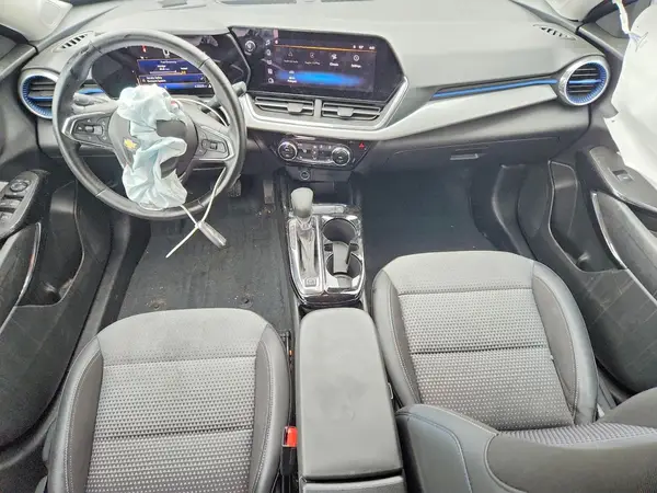 KL77LHE24RC055428 2024 CHEVROLET TRAX - Image 8