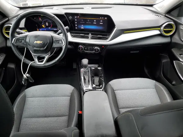 KL77LHE24RC056790 2024 CHEVROLET TRAX - Image 8