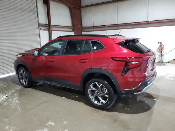 KL77LHE24RC079857 2024 CHEVROLET TRAX - Image 2