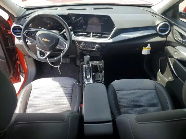 KL77LHE24RC083472 2024 CHEVROLET TRAX - Image 8